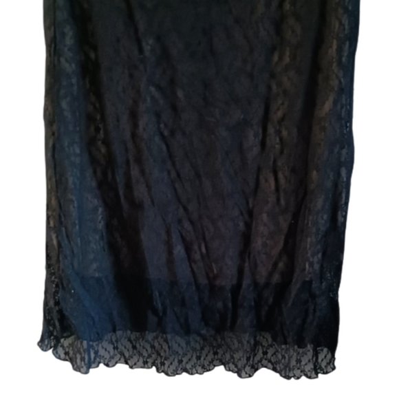 DECODE LACE OVERLAY BLACK DRESS - Picture 3 of 4